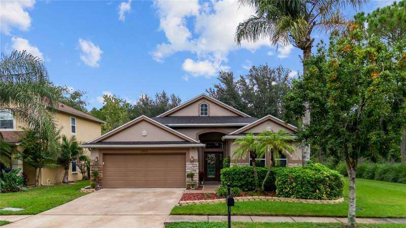 3 bedroom Single Family Residence at 27537 Edenfield Drive, Seven Oaks Prcl S-8B1, Wesley Chapel — photo 2