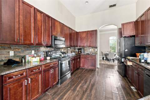 5598 Thorngrove Way, Spring Hill FL - photo 10 of 38