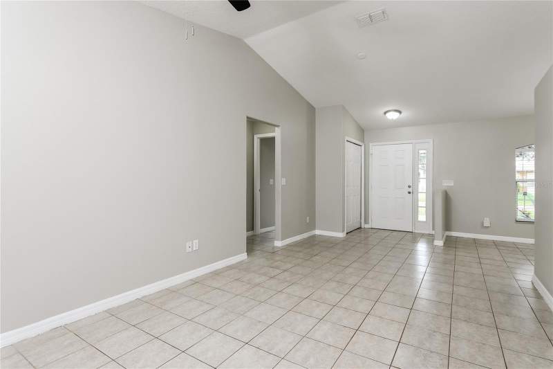 3 bedroom Single Family Residence at 116 San Benito Way, Poinciana Village 1 Nbhd 2, Kissimmee — photo 3