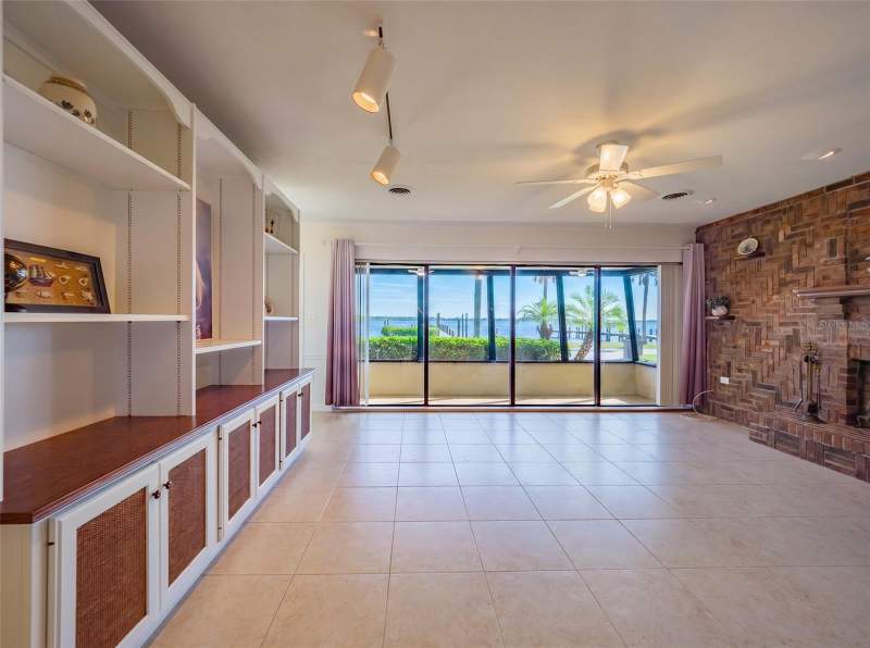 3 bedroom Single Family Residence at 2410 Riverside Drive, River Haven, Bradenton — photo 4
