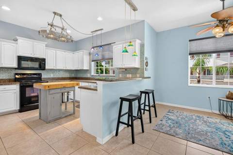 1014 34th Drive, Palmetto FL - photo 7 of 69