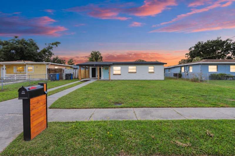 3 bedroom Single Family Residence at 5205 S 82nd Street, Progress Village Unit 2, Tampa — photo 3