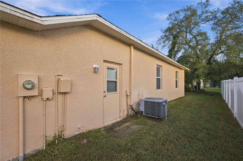 3 bedroom Single Family Residence at 15493 Saratoga Drive, Quail Meadows Ph 1, Brooksville — photo 3