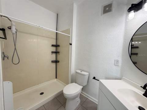 6380 Contessa Drive #303, Orlando FL - photo 11 of 16