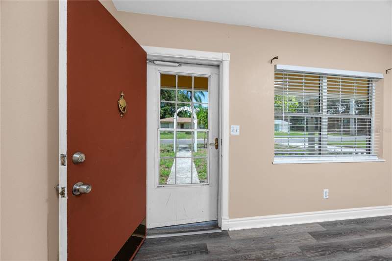 2 bedroom Single Family Residence at 5220 11th Avenue, Pine Ridge, St Petersburg — photo 5