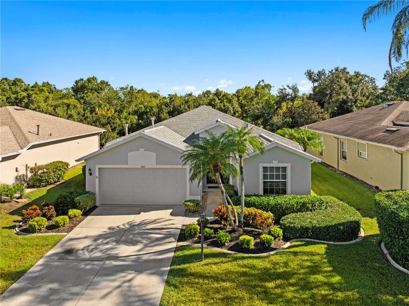 2 bedroom Single Family Residence at 5064 Creekside Trail, Carlyle At Villages Of Palm-Aire, Sarasota — photo 2