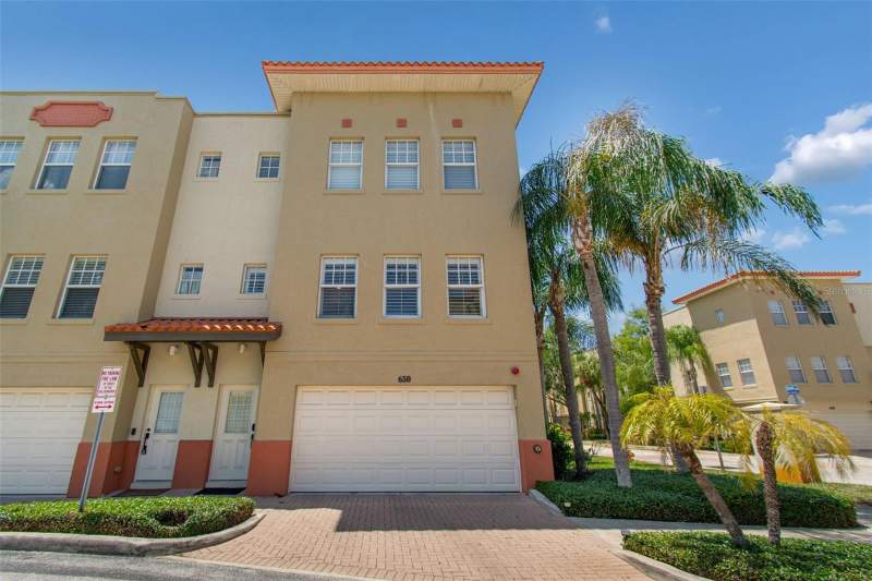 2 bedroom Townhouse at 650 Siren Wind Lane, Harold Court Twnhms, Clearwater — photo 2