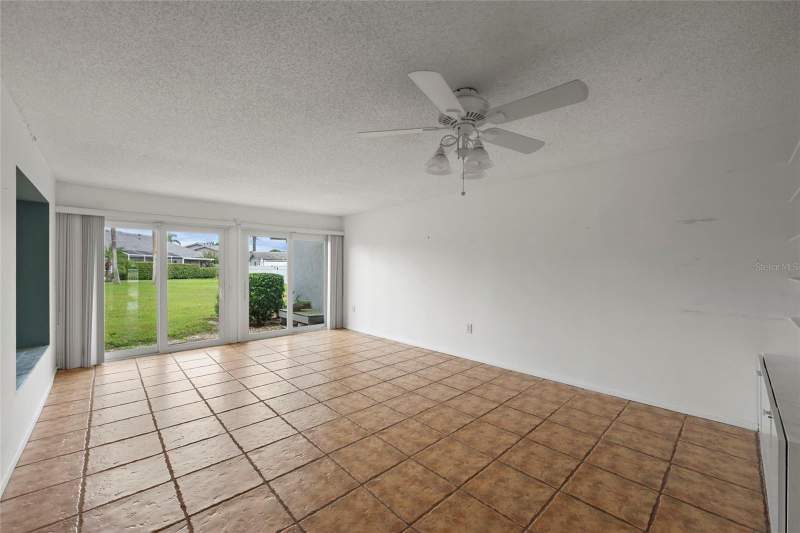 2 bedroom Villa at 4329 Brittany Lane #59, Crestwood Villas, Sarasota — photo 4