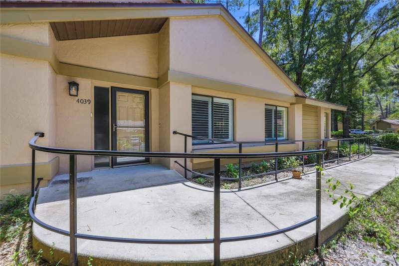 3 bedroom Townhouse at 4039 NW 23rd Circle, Wood Creek Village, Gainesville — photo 4