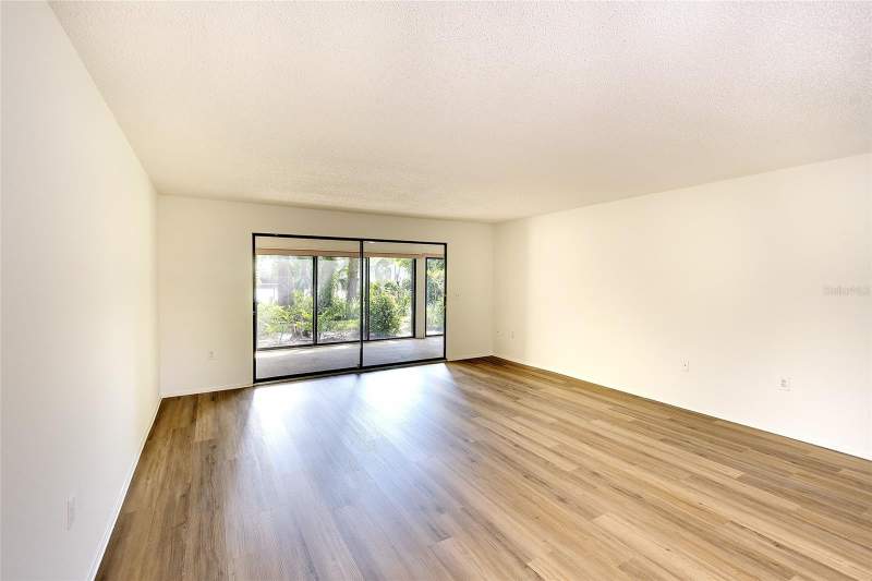 2 bedroom Condominium at 123 Wild Palm Drive #123, Wildewood Springs, Bradenton — photo 3