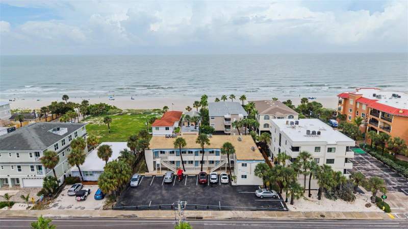 1 bedroom Condominium at 2110 GULF BOULEVARD #9, SEA TREAT CONDO, INDIAN ROCKS BEACH — photo 2