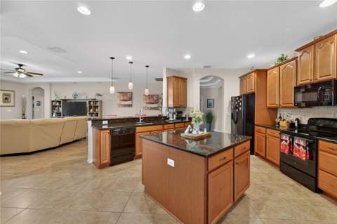 12607 Geneva Glade Drive, Riverview FL - photo 6 of 38