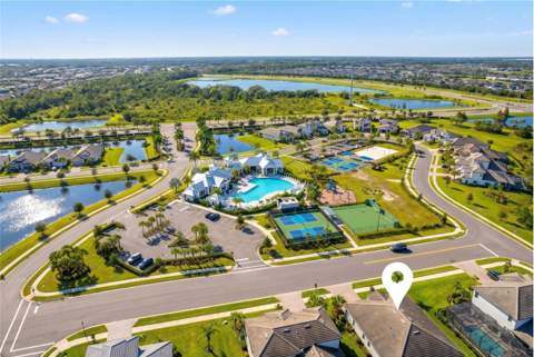 4719 Winsome Way, Lakewood Ranch FL - photo 7 of 84
