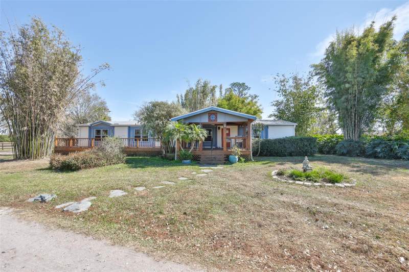 3 bedroom Manufactured Home at 20112 HOBBS ROAD, UNPLATTED, WIMAUMA — photo 1