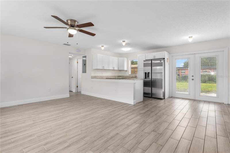 3 bedroom Single Family Residence at 909 URSULA STREET, PEACH LAKE MANOR, OCOEE — photo 3