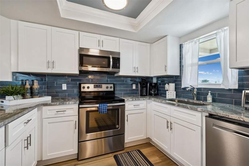 1 bedroom Condo - Hotel at 4510 Gulf Boulevard #308, Gulf Strand Resort Condo, St Pete Beach — photo 4