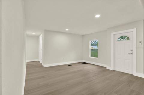 5801 Myrtle Lane, Tampa FL - photo 6 of 32