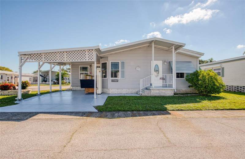 403 BLUE MARLIN DRIVE home for sale in Gull Aire Village