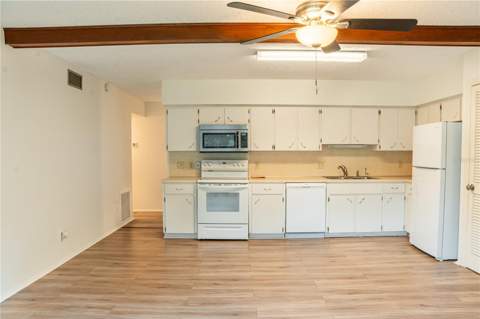 2170 Americus Boulevard #44, Clearwater FL - photo 6 of 6