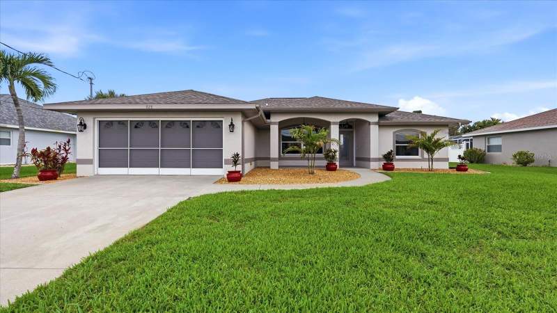 3 bedroom Single Family Residence at 828 Rotonda Circle, Rotonda West Long Meadow, Rotonda West — photo 3