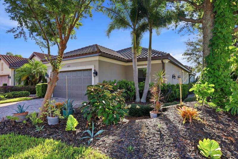 3 bedroom Single Family Residence at 4705 Stafford Court, Artisan Lakes Esplanade Ph II, Palmetto — photo 3