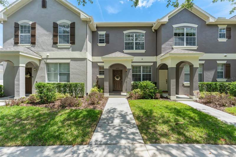 Lakes of Windermere Lake Reams Townhomes