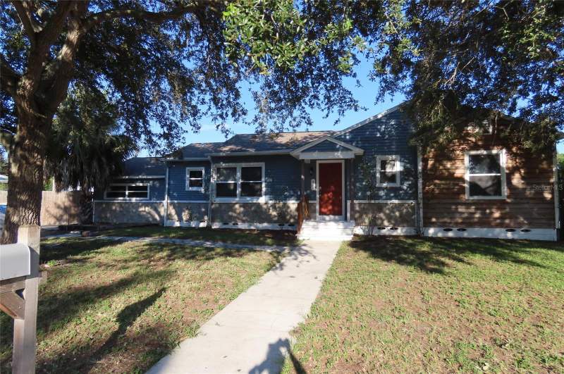 4 bedroom Single Family Residence at 101 N Glenwood Avenue, Crest Lake Sub, Clearwater — photo 2