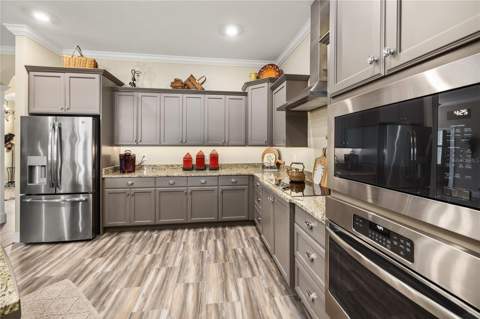 1097 Sugar Loaf Key Loop, Lady Lake FL - photo 7 of 90