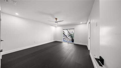 164 E Davis Boulevard, Tampa FL - photo 19 of 29