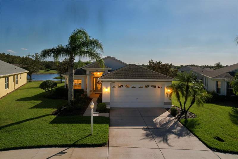 3 bedroom Single Family Residence at 12116 Broadgreen Place, Heritage Springs 23, Trinity — photo 2