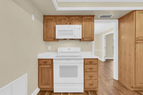 215 Palmetto Concourse, Longwood FL - photo 13 of 56