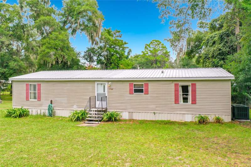 3 bedroom Manufactured Home at 1021 NW 111th Court, Ocala Estate, Ocala — photo 5