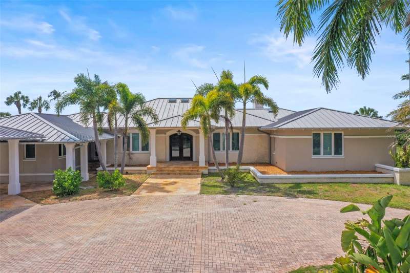 5 bedroom Single Family Residence at 1721 Gulf Road, Tampa & Tarpon Spgs Land Co, Tarpon Springs — photo 4