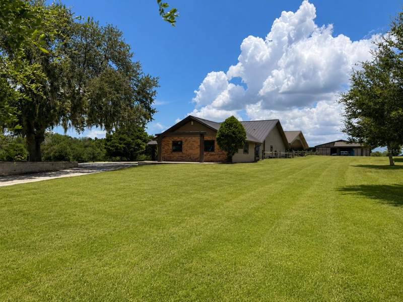 2 bedroom Single Family Residence at 6820 County Road 561, Postal Groves, Clermont — photo 2