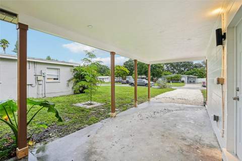 334 E Cornelius Circle, Sarasota FL - photo 6 of 6