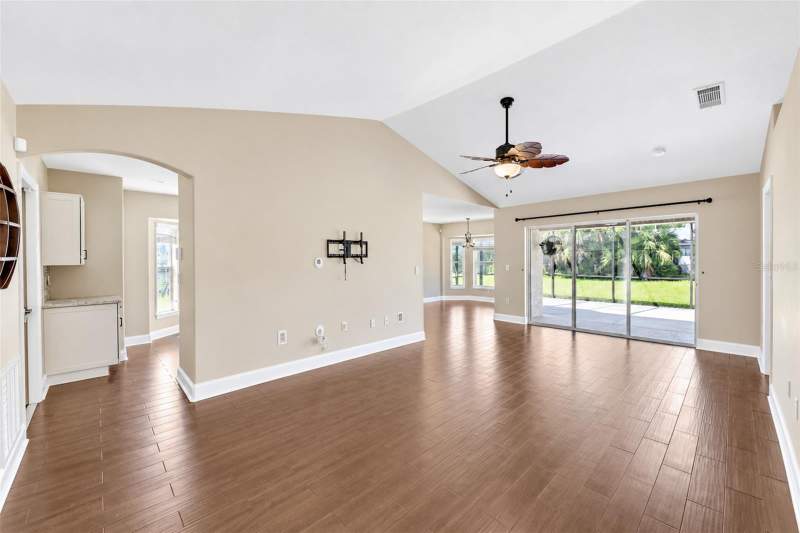 3 bedroom Single Family Residence at 3623 E 62nd Avenue, Regal Oaks, Bradenton — photo 5