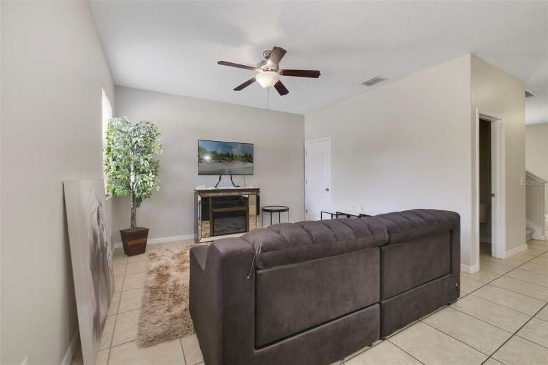 4 bedroom Townhouse at 1209 SEBURN ROAD, EMERSON PARK A B C D E K L M N, APOPKA — photo 5