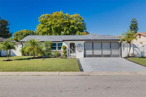 7239 Vienna Lane, Port Richey FL - photo 6 of 33