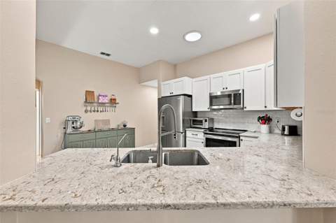 2333 Brookfield Greens Circle #45, Sun City Center FL - photo 9 of 94
