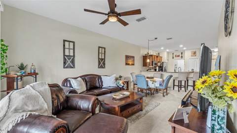 4275 Winding Vine Drive, Lakeland FL - photo 10 of 38
