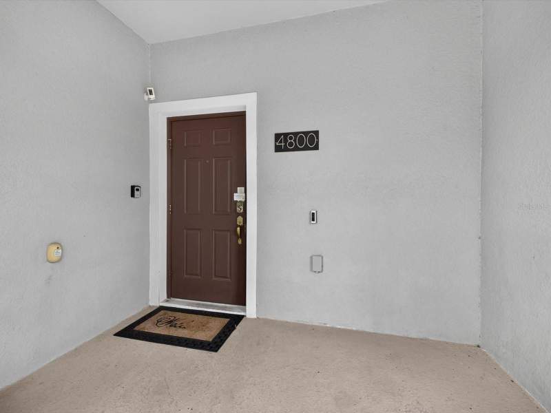 5 bedroom Townhouse at 4800 Brier Rose Lane, Storey Lake Ph 1B-2A, Kissimmee — photo 3