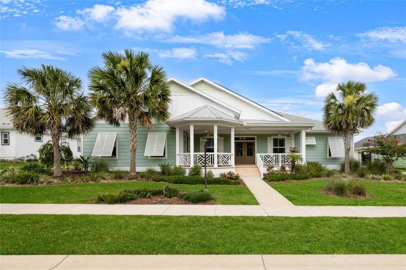 1097 SUGAR LOAF KEY LOOP home for sale in Green Key Village