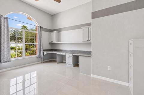 18107 Emerald Bay Street, Tampa FL - photo 11 of 57