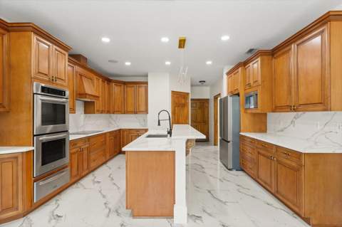 27012 Grand Oak Lane, Tavares FL - photo 22 of 57
