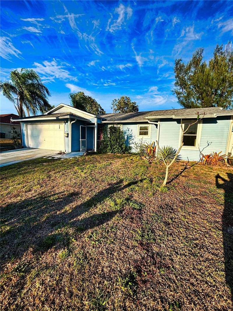 3 bedroom Single Family Residence at 2923 SW 11th Court, Cape Coral, Cape Coral — photo 2