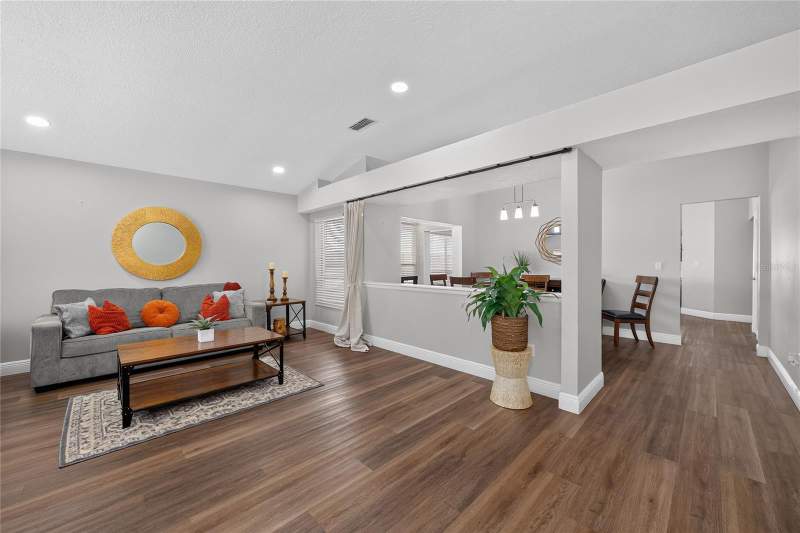 3 bedroom Single Family Residence at 8809 Parliament Court, Lindfields Unit 1, Kissimmee — photo 4