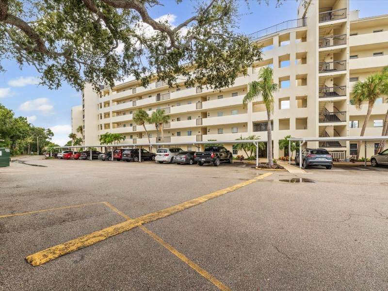 2 bedroom Condominium at 225 Country Club Drive #1604, Penthouse Greens, Largo — photo 4