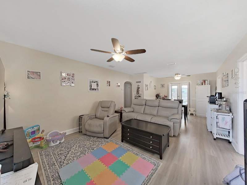 2 bedroom Single Family Residence at 2730 Edwards Avenue, Ling-A-Mor Sub, St Petersburg — photo 4