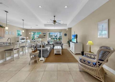 916 Spindle Palm Way, Apollo Beach FL - photo 8 of 41