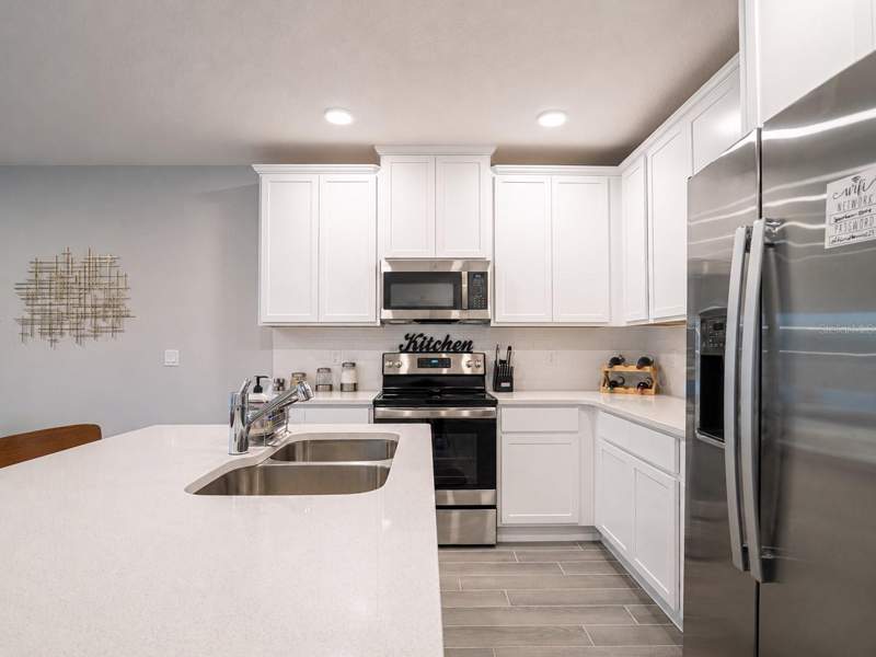 4 bedroom Townhouse at 4902 Livingston Lane, Towns At Tuskawilla Commons, Oviedo — photo 5